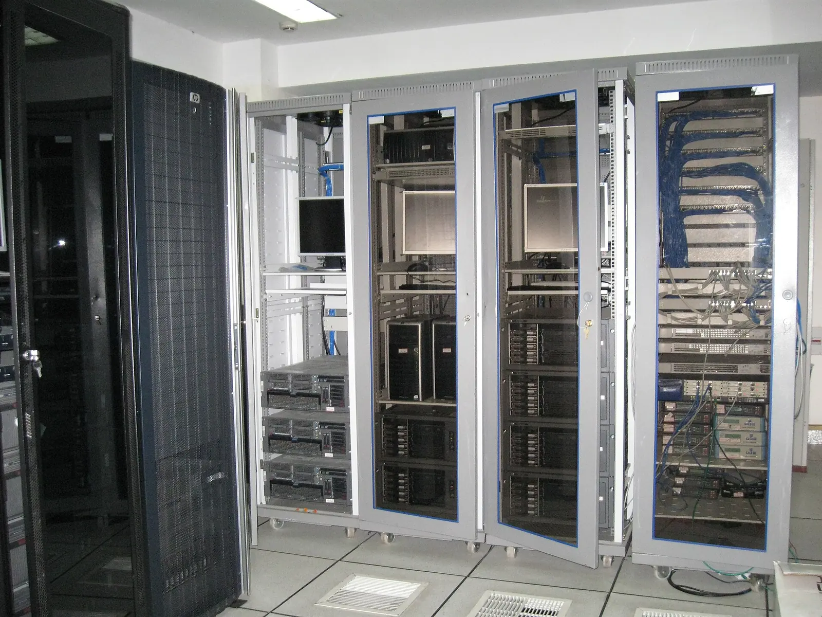 139 Server Room 01